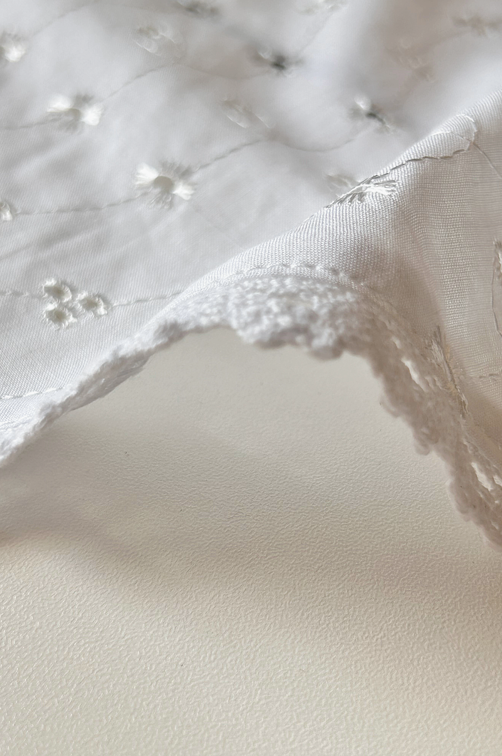 Lily Eyelet Bandana